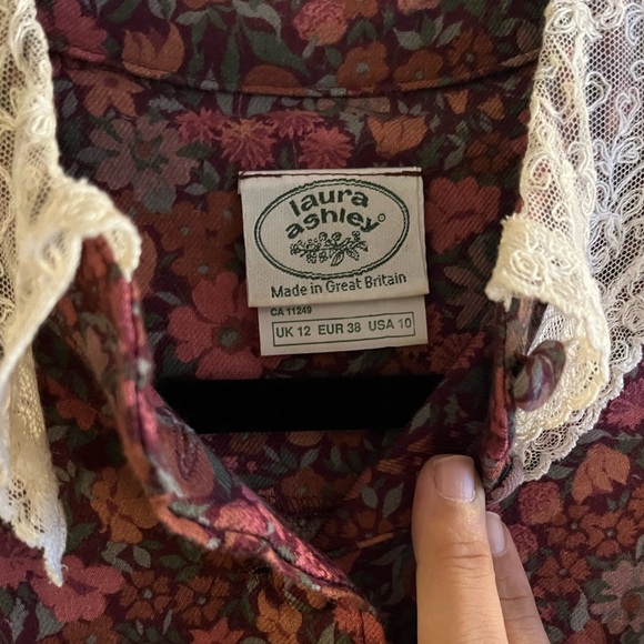 Laura Ashley Floral Vintage Midi Dress - Picture 5 of 11